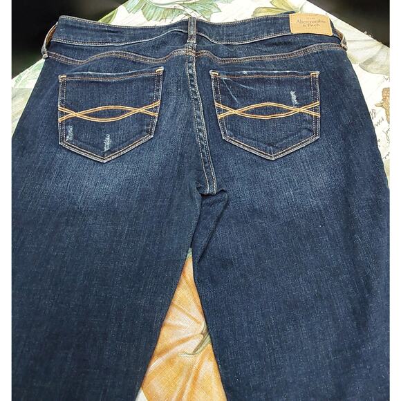 Ladies Abercrombie & Fitch Jeans Size 4S  W27" x 31" Standard 5 pocket Straight - Picture 2 of 6